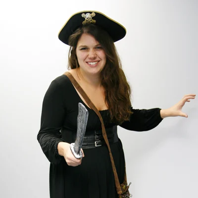 Female shop pirate costumes