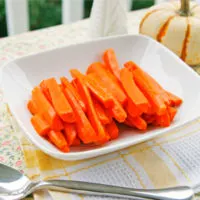 Easy Buttery Glazed Carrots