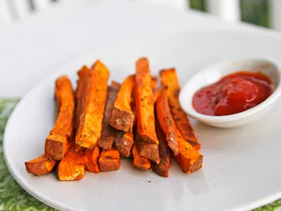 https://sarahscucinabella.com/wp-content/uploads/2011/12/sweet-potato-fries.jpg.webp