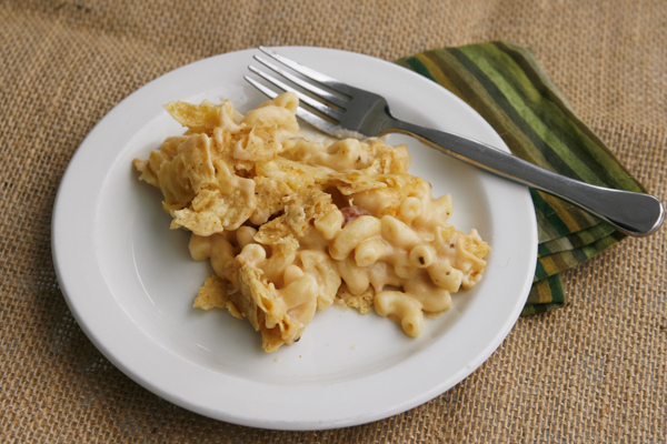 Macaroni au fromage et salsa con queso