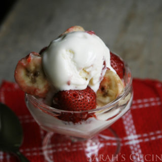 Skinny Grilled Strawberry Banana Yoplait® Frozen Yogurt Sundaes