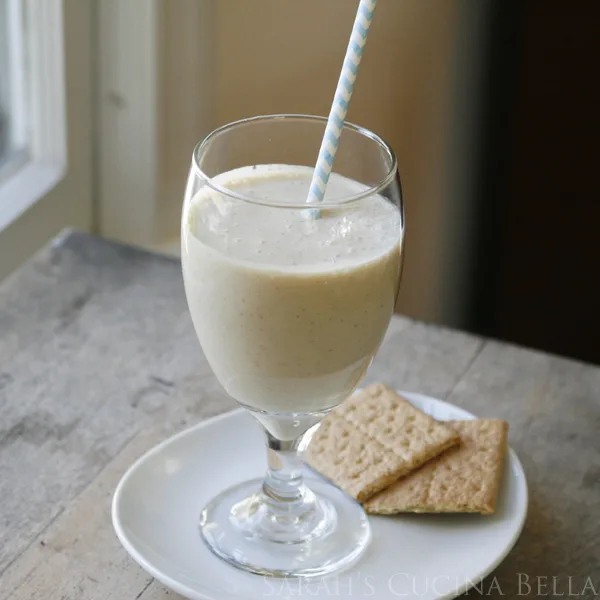 Banana Coconut Cream Pie Smoothie | Sarah's Cucina Bella