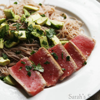 Seared Tuna with Avocado and Brown Rice Noodles