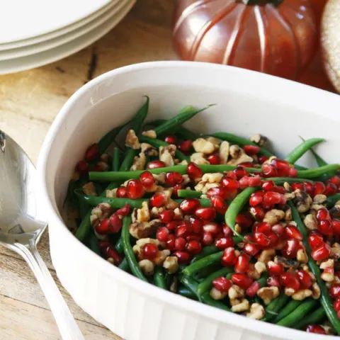 Green Beans with Walnuts and Pomegranate