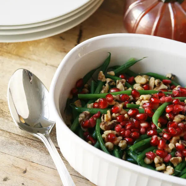 Green Beans with Walnuts and Pomegranate Arils
