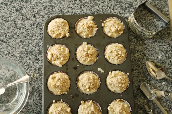Banana White Chocolate Muffins with Streusel Topping