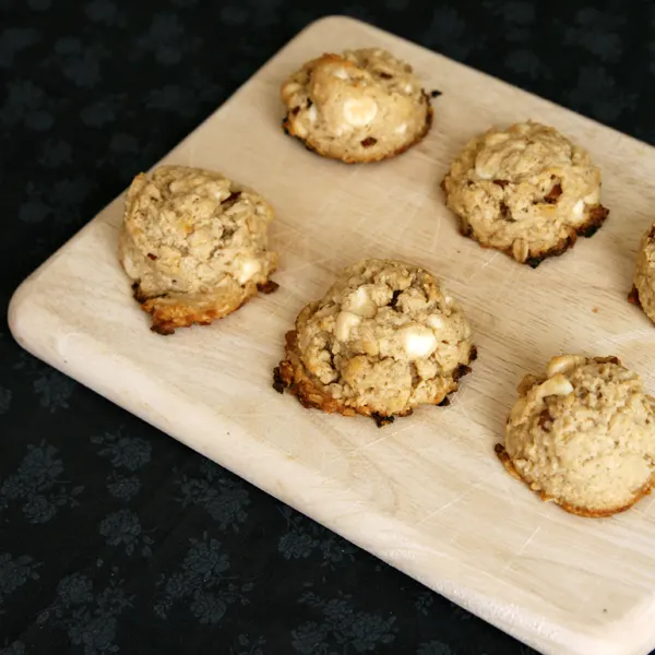 Oatmeal Pecan White Chocolate Cookies Recipe - Egg-Free Cookies