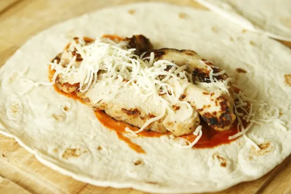 Chicken Pizza Wraps