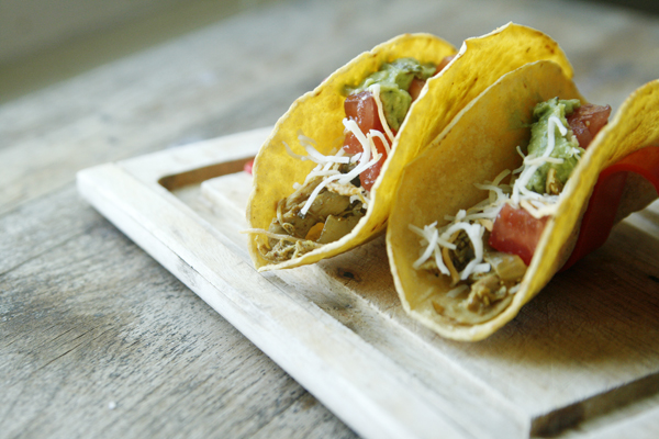 Slow Cooker Shredded Chicken Tacos