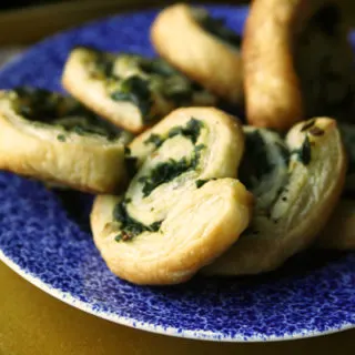 Spinach Garlic Rounds