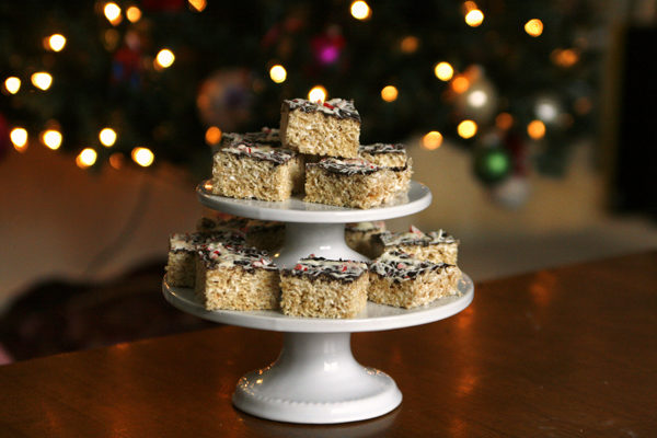 peppermint-bark-rice-krispie-treats