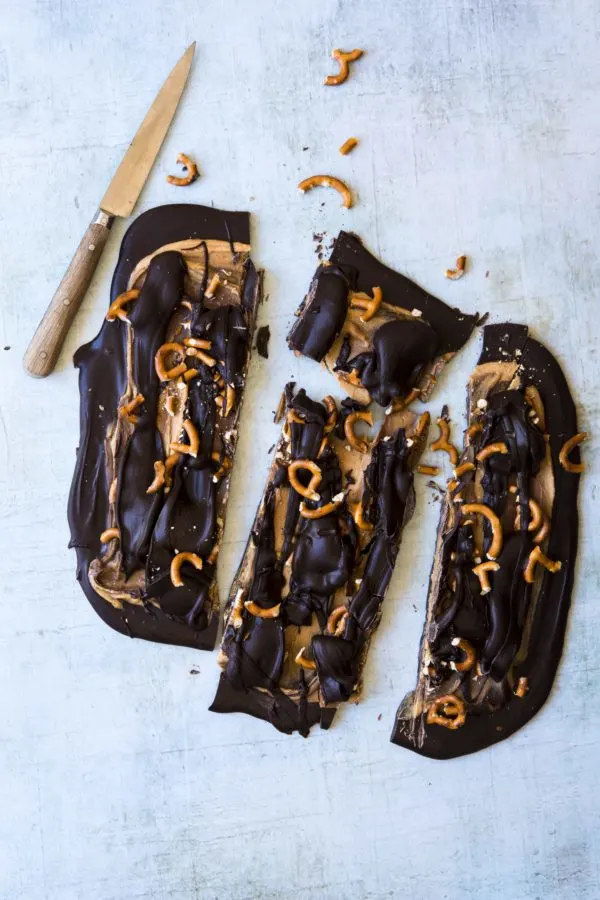 Chocolate Peanut Butter Pretzel Bark