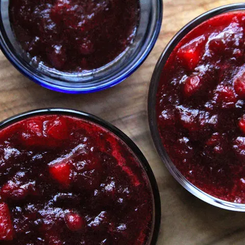 Cranberry Sauce with Apples and Cinnamon