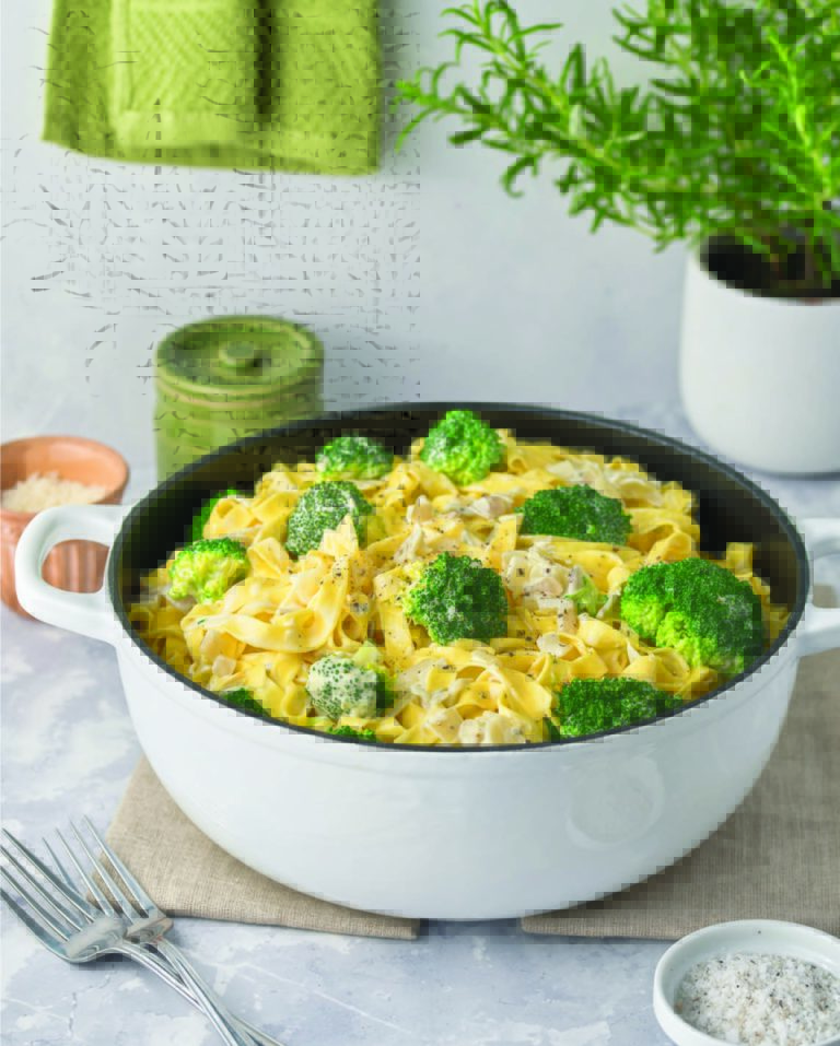 Creamy Gorgonzola Fettuccine with Broccoli One-Pot Pasta