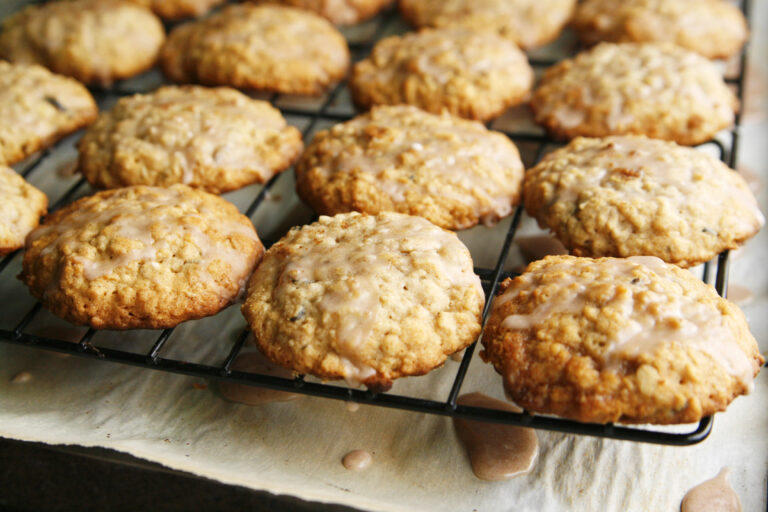 Iced Apple Oatmeal Cookies