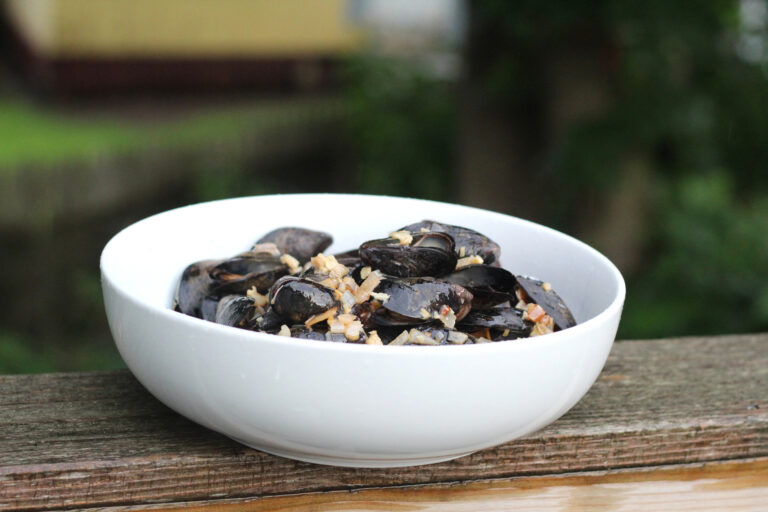 Grilled Mussels with Shallots, Garlic, and White Wine Recipe